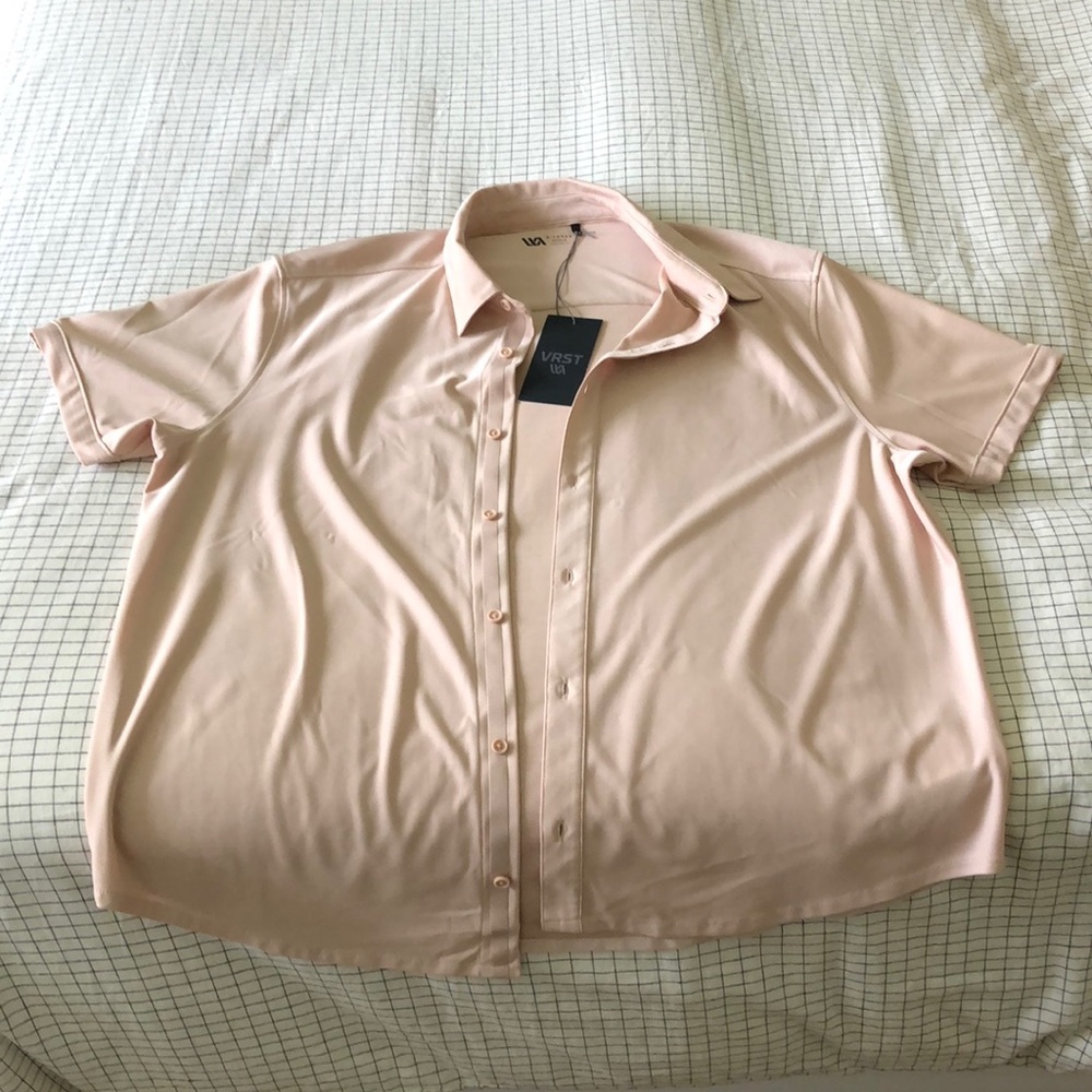 VRST SHORT SLEEVE BUTTON DOWN